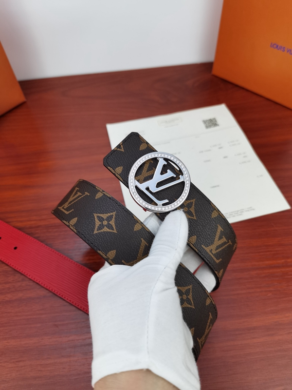 激安ルイヴィトンベルト着用イメージ